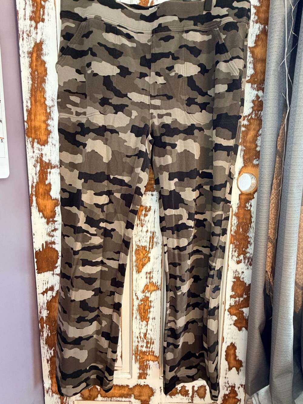 Duluth Trading Co Camo NoGA Stretch Flared Leggings Women XL x 33 Cotton